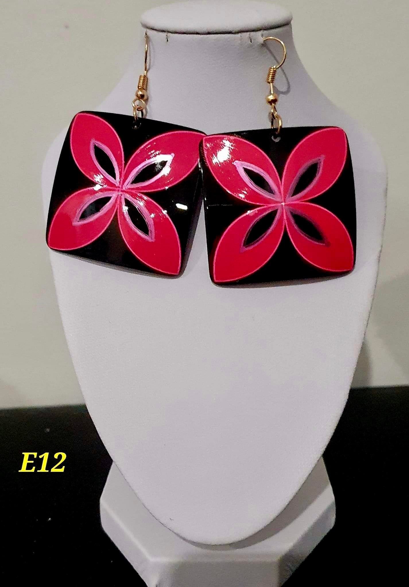 POLY DANGLE EARRINGS
