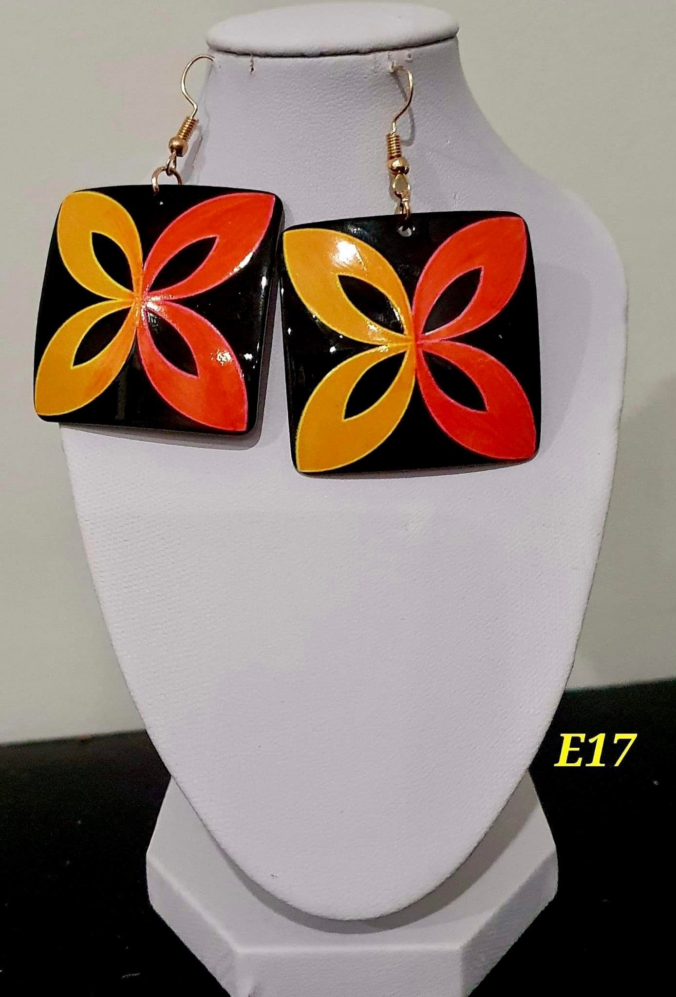 POLY DANGLE EARRINGS