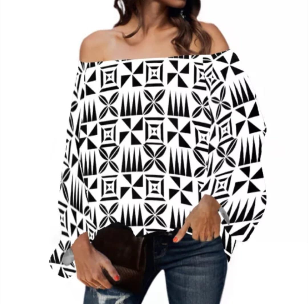 OFF SHOULDER TOP