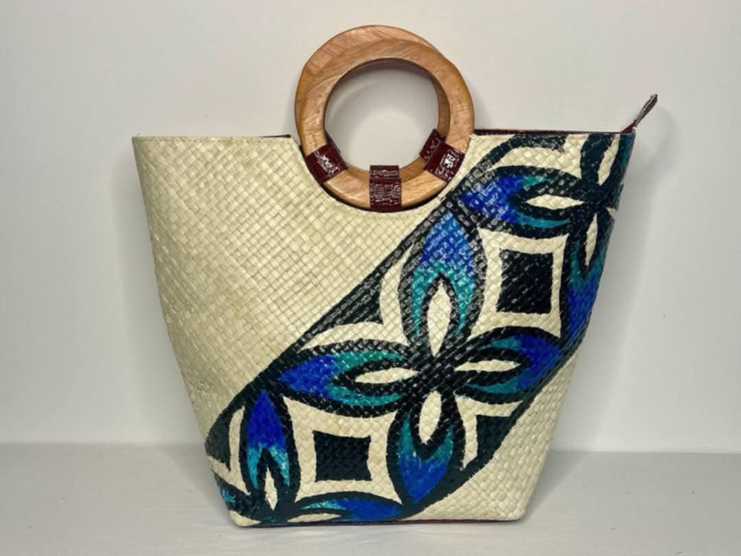 WOVEN BAGS