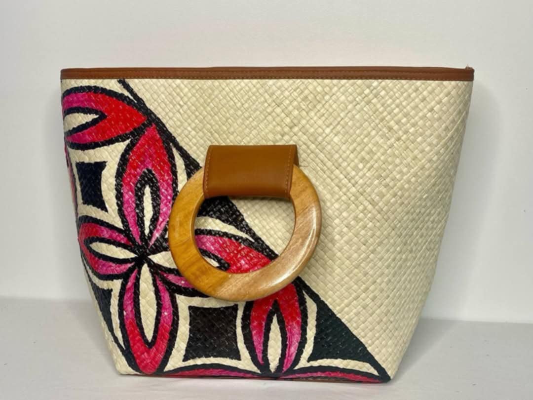 WOVEN BAGS